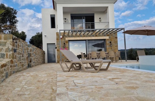 Foinikounta Villa | Meerblick und Bergblick, alleinstehendes Haus mit Pool, Barrierefrei im EG