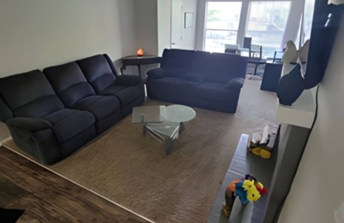 Chesterfield Apartment | Meet Serenity Where the birds love to be.