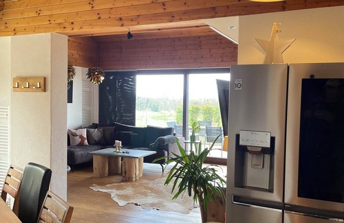 Sasbach am Kaiserstuhl Resort | Mega suite for up to 5 people and more with a unique view. Sauna.