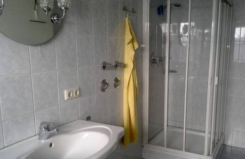 Hohenpeißenberg Apartment | Mehrbettzimmer für 4 Gäste mit 20m² in Hohenpeißenberg
