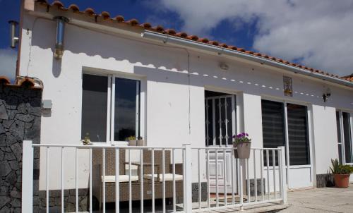 Horta Apartment | Mein Faial, Apartment with Pico and Seaview