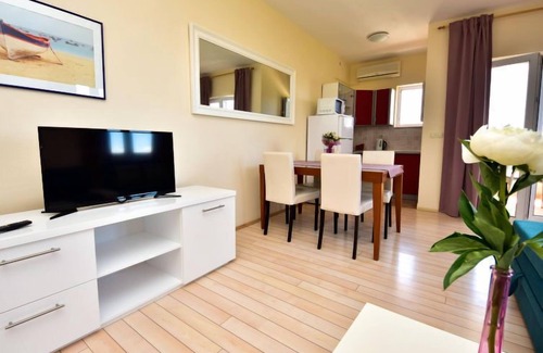 Dinjiska Apartment | Melandura by Interhome