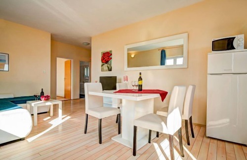 Dinjiska House | Melandura by Interhome