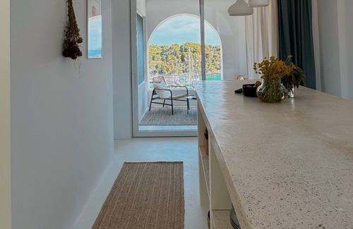 Maslinica Apartment | MELBA Split - Island Šolta - All year sea view Boutique STUDIO 2.2 Castle View