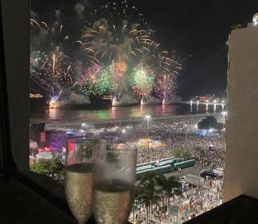 Copacabana House | Melhor Vista de Copacabana! Quarto Casal Privativo em Apartamento Compartilhado