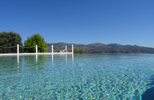 Kymi-Aliveri Apartment | MELILOFOS Suite Ground Floor Poolside