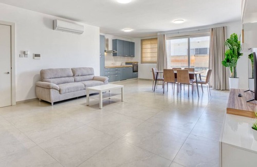 Mellieha Apartment | Mellieha 3BR home with Rooftop Pool Access w/AC's