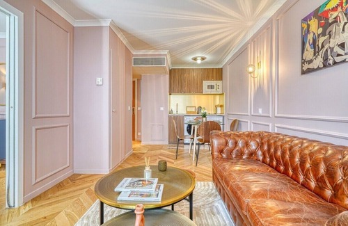 Faubourg de l'Arche Apartment | Melody suite in Paris
