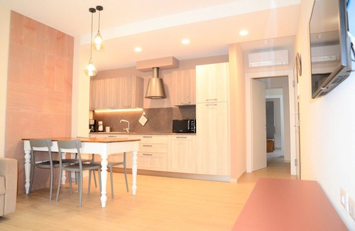 Lazise Apartment | "MELOGRANO" Charming Apartment with Pool in Lazise on Lake Garda.
