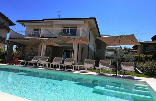 Lazise Apartment | "MELOGRANO" Charming Apartment with Pool in Lazise on Lake Garda.