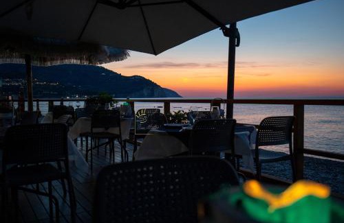 Mattinata House | melograno Holiday Home with Swimming Pool and Private Beach