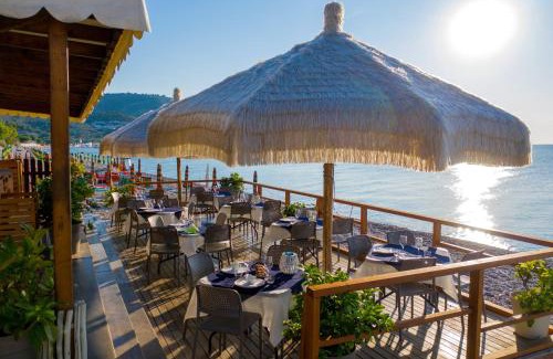 Mattinata House | melograno Holiday Home with Swimming Pool and Private Beach