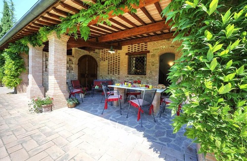 Peccioli Apartment | Melograno
