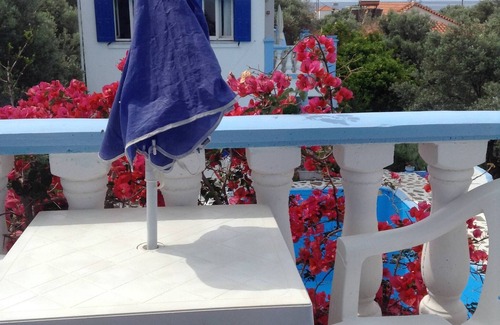 Marathokampos Apartment | Meltemia Studio Samos near the beach