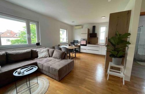 Siska District Apartment | Mely Rose