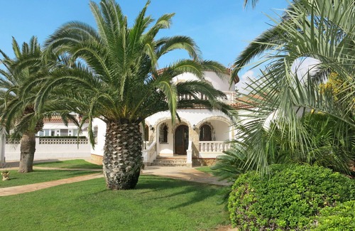Miami Platja House | Memphis by Interhome