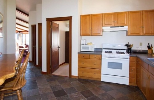 Mendocino House | Mendocino View West