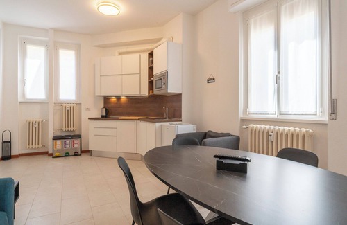 Merate Apartment | Merate Tre Spade - Two Bedroom Apartment, Sleeps 5