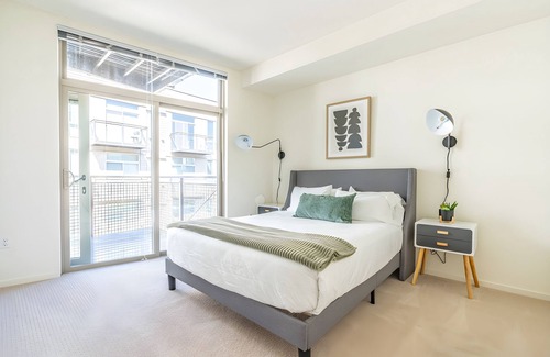 Mercer Island Apartment | Mercer Isl 2BR #3 | Corporate Stay | Sophari