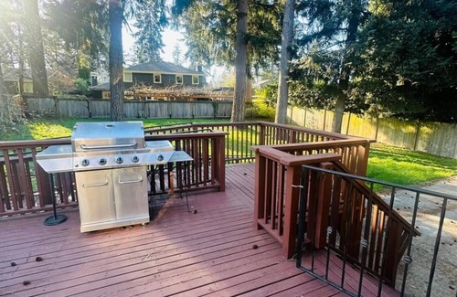 Mercer Island House | MercerIsland，argeyard,grill,fire pit