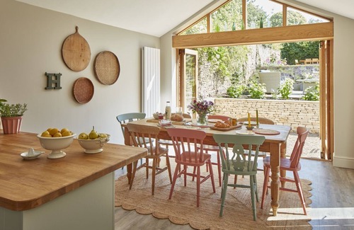 Charlbury House | Merchant House, Charlbury - sleeps 12 guests in 6 bedrooms