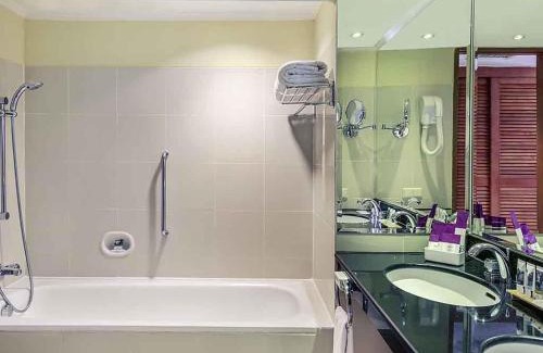 Mangga Besar Hotel | Mercure Jakarta Kota