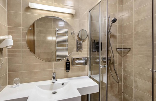Szekesfehervar Hotel | Mercure Szekesfehervar Magyar Kiraly