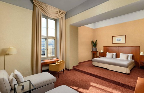 Szekesfehervar Hotel | Mercure Szekesfehervar Magyar Kiraly