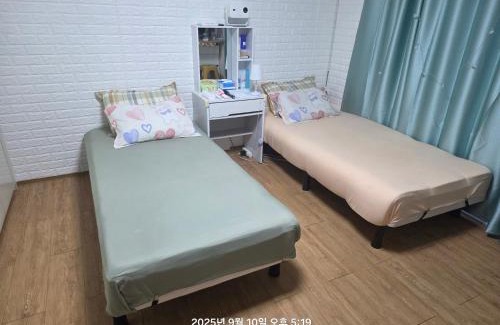 Yeonhui-dong House | Mercury's home - Foreigners Only