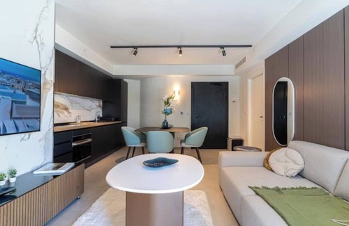 Paceville Apartment | Mercury Suites: apartment with access to the pool