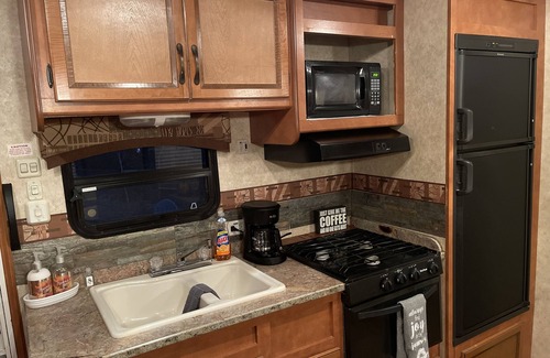 Circle D-KC Estates House | Meri-D sleeps 4 - in Beautiful Lost Pines!