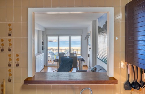 L'Escala Apartment | Meritxell: Front line apartment with marina view