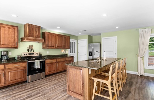 Marianna House | Merritt's Mill Pond Hideaway - 2.5 acres of waterfront paradise