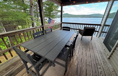 New Durham House | Merrymeeting Waterfront - Amazing Views, Dock, Kayaks, SUPs