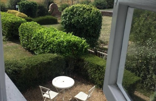 West Mersea Cottage | Mersea Island Cottage by the beach and coast. August & September availability!