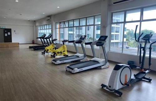 Hulu Kinta Apartment | Meru Ipoh Residence Wifi+Pool (Muslim)