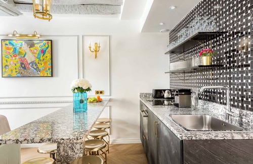 Les Halles Apartment | Merveil - Luxury Suite - Louvre - Rambuteau