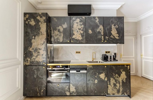 Quartier Sainte-Avoye Apartment | Merveil - Luxury Suite - Louvre - Ours II