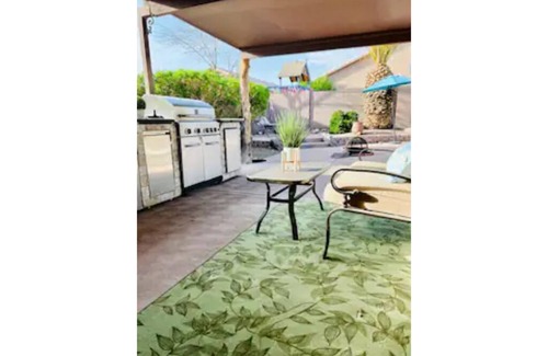 Parkwood Ranch House | Mesa 3/2 with Heated pool , RV gate, BBQ