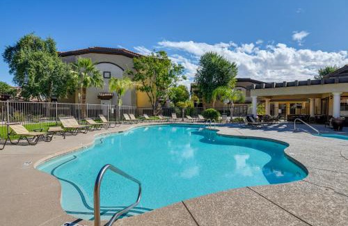 Parkwood Ranch Apartment | Mesa Condo with Private Patio and Grill Pool Access!
