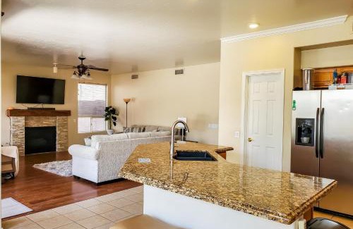 East Mesa House | Mesa Resort