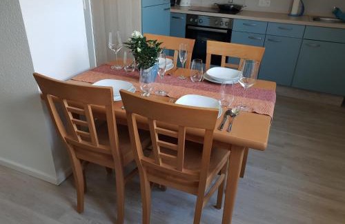 Monheim Apartment | MESSE CGN-DUS Studio-Wohnung für 2-4; Zumietung bis 8 Personen möglich