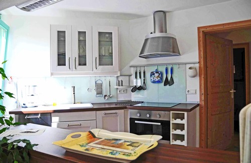 Aichtal Apartment | Messe Stuttgart, relaxed living in a Swabian idyll, free WiFi