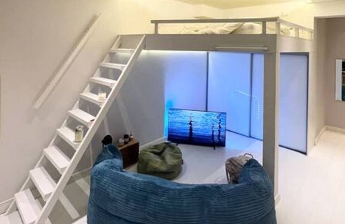 Toolo Apartment | #MESSENIUKSENKATU · Best apartment in Helsinki center