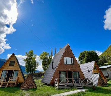 Bagvdanari Ski Chalet | Mestia Sunrise Cottage, 1BR Mountain Stay Svaneti