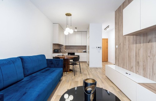 Brynow Apartment | Meteorologów Comfy Apartment