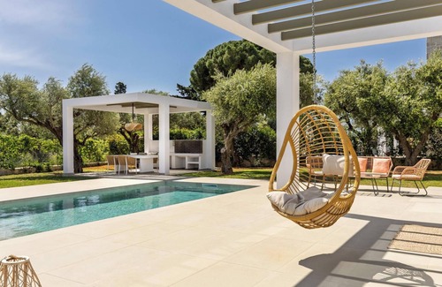 Vasilikos Villa | Metis - Two Bedroom Villa, Sleeps 4