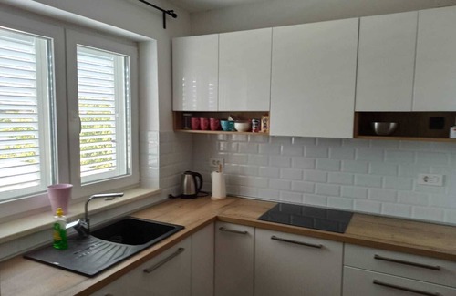Metkovic Condo | Metkovic 3-bedroom condo - river view