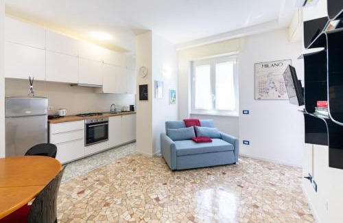 Dergano Apartment | Metro M3 - 10 min Duomo - Cozy Apt W Balcony and AC
