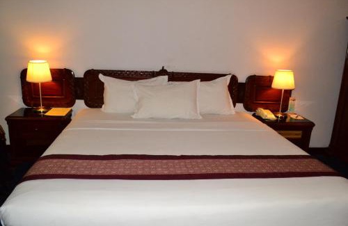 Semarang Hotel | Metro Park View Hotel Kota Lama Semarang
